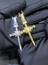 Charger l'image dans la galerie, Collier Croix Épée Royale

