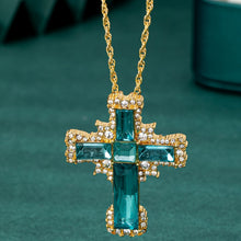 Charger l'image dans la galerie, Collier Croix Émeraude Royale

