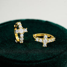 Charger l'image dans la galerie, Boucles d’oreilles créoles croix dorées
